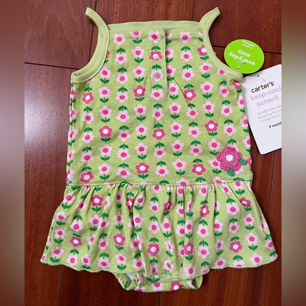 ❤️ Carter’s Flower Print Sunsuit - Size 9 months